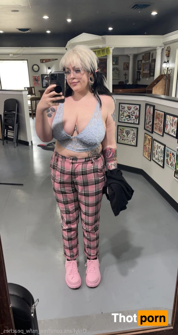 free_nsfw_peaches_ 5573059