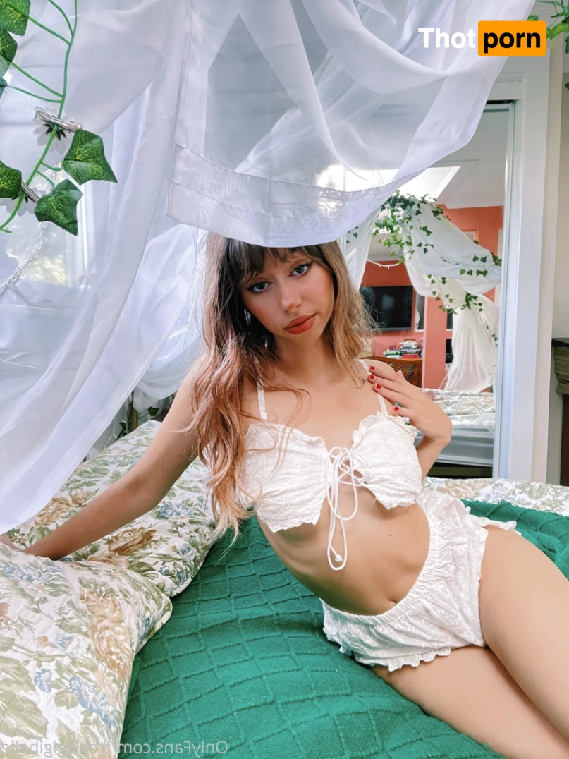 ♡ 𝑔𝒾𝑔𝒾 ♡ 7912296