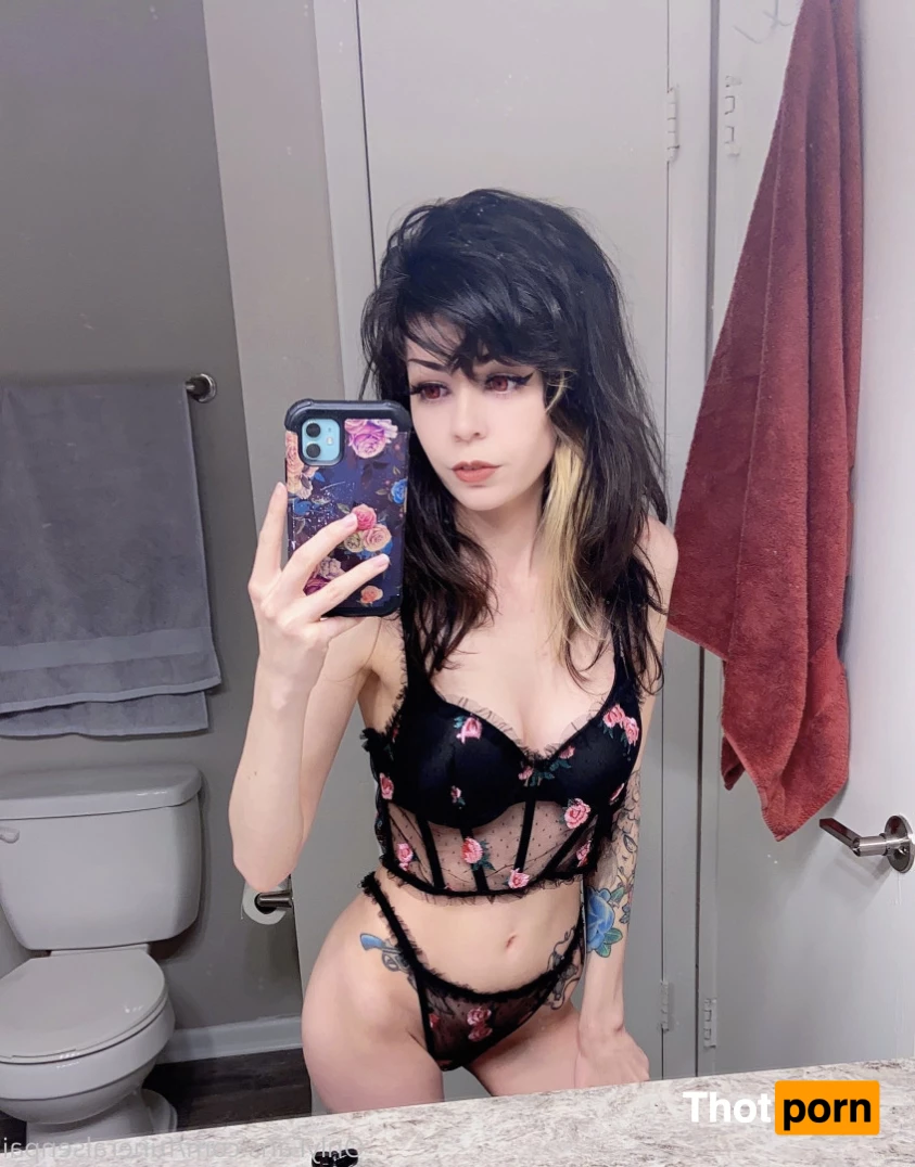 𝐄𝐕𝐄𝐋𝐘𝐍 𝐂𝐑𝐀𝐒𝐇. 5616091