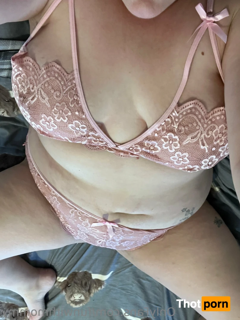 Filthy British Mommy😈 12972156