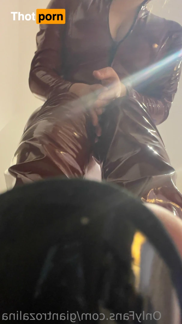 🥀The not-so-little Rose 🥀 15374476