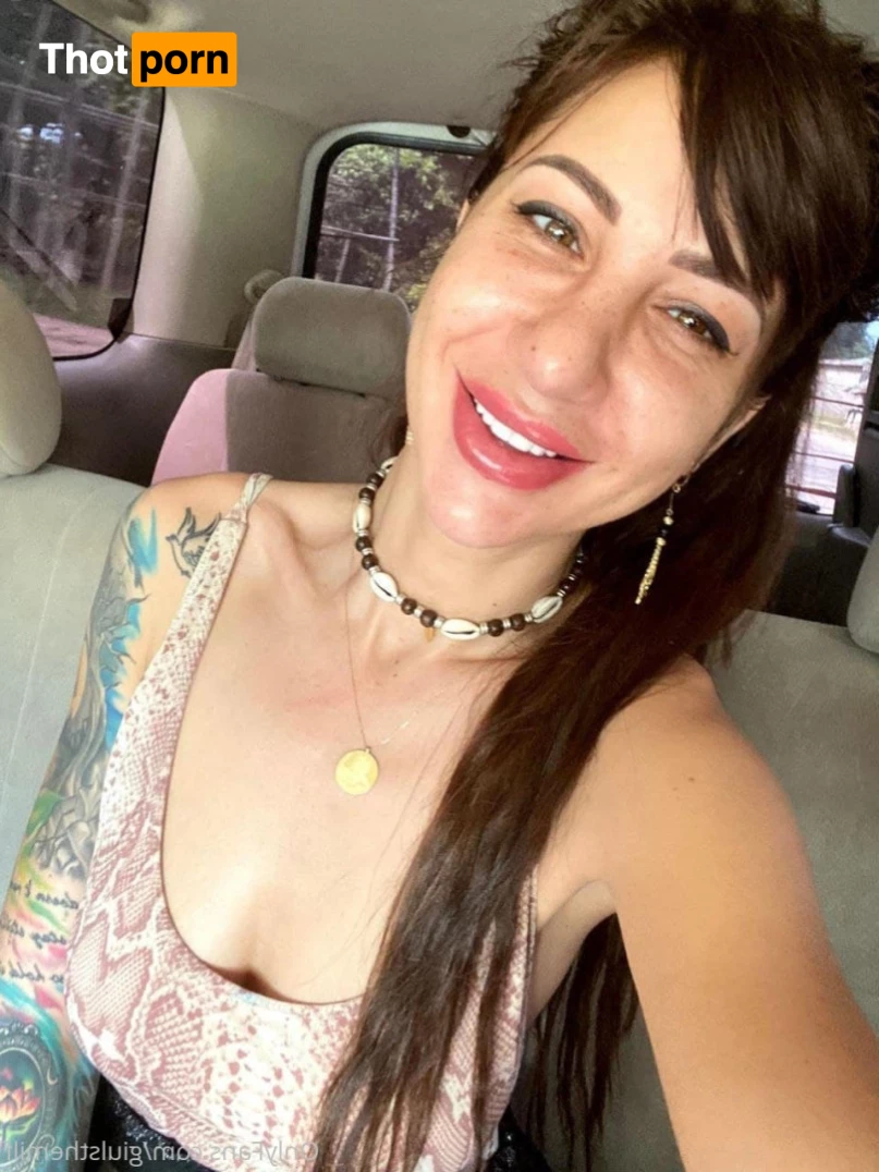 giulsthemilf 5619926