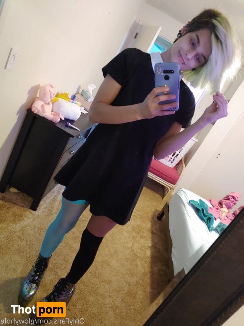 ✨Glowsticksss✨ 5612450