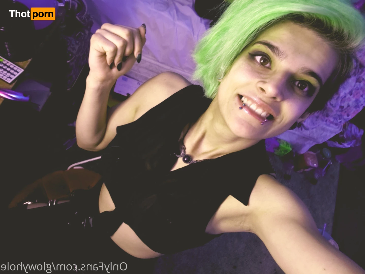 ✨Glowsticksss✨ 5612568