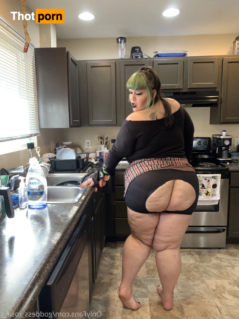 Goddess Rosa 5546410