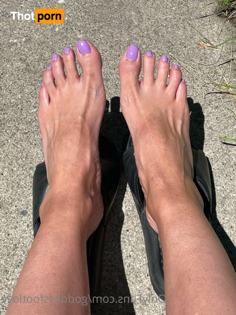 Goddess Footlove 5761167