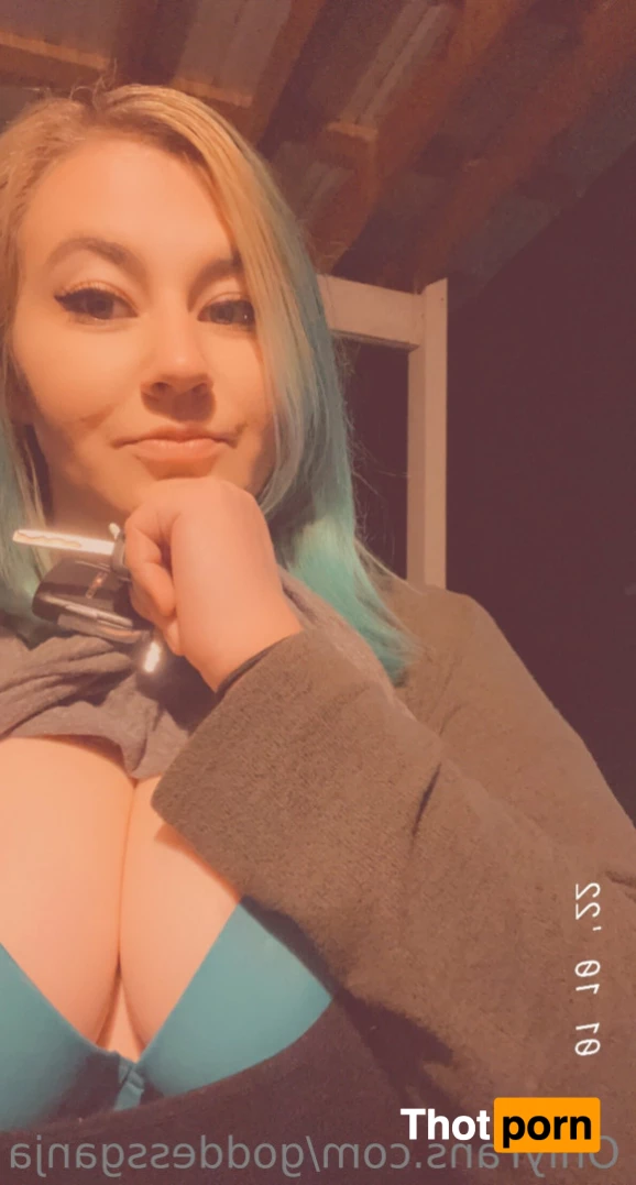 Goddess Ganja 5766082