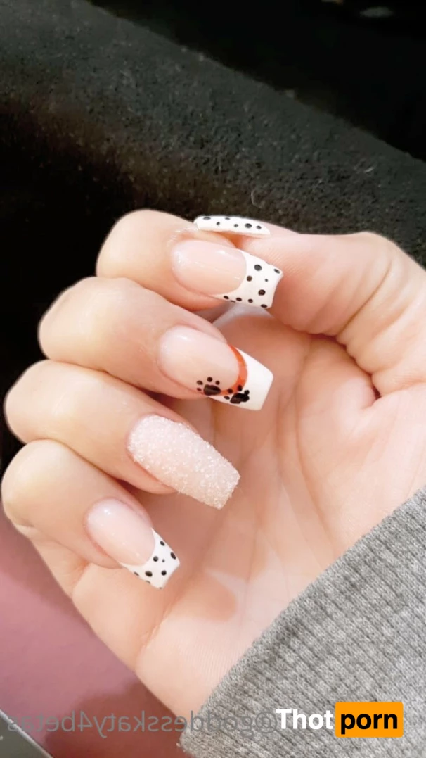 Goddess Katy 4 Beta Boys 5612121