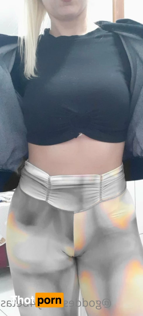 Goddess Katy 4 Beta Boys 5612288