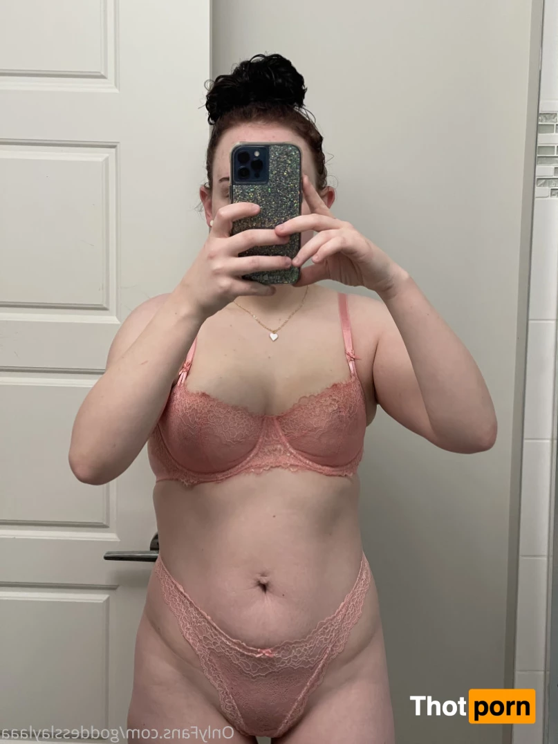 Goddess Layla🦋 5695254