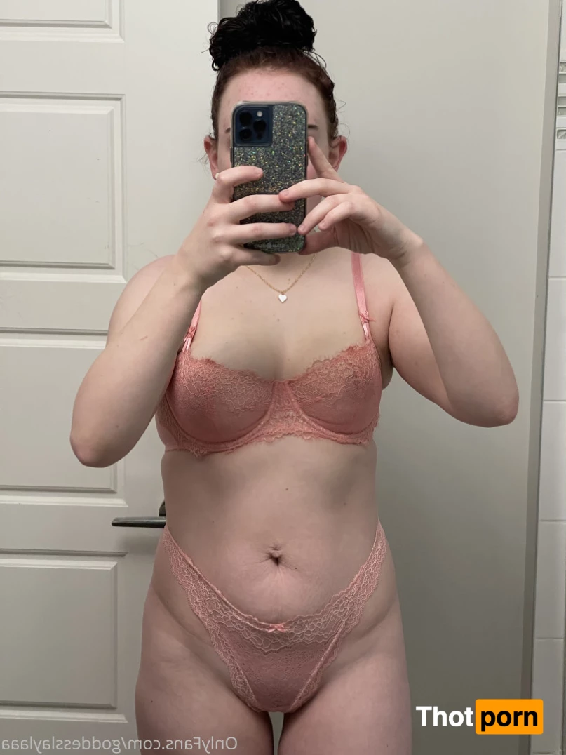 Goddess Layla🦋 5695362