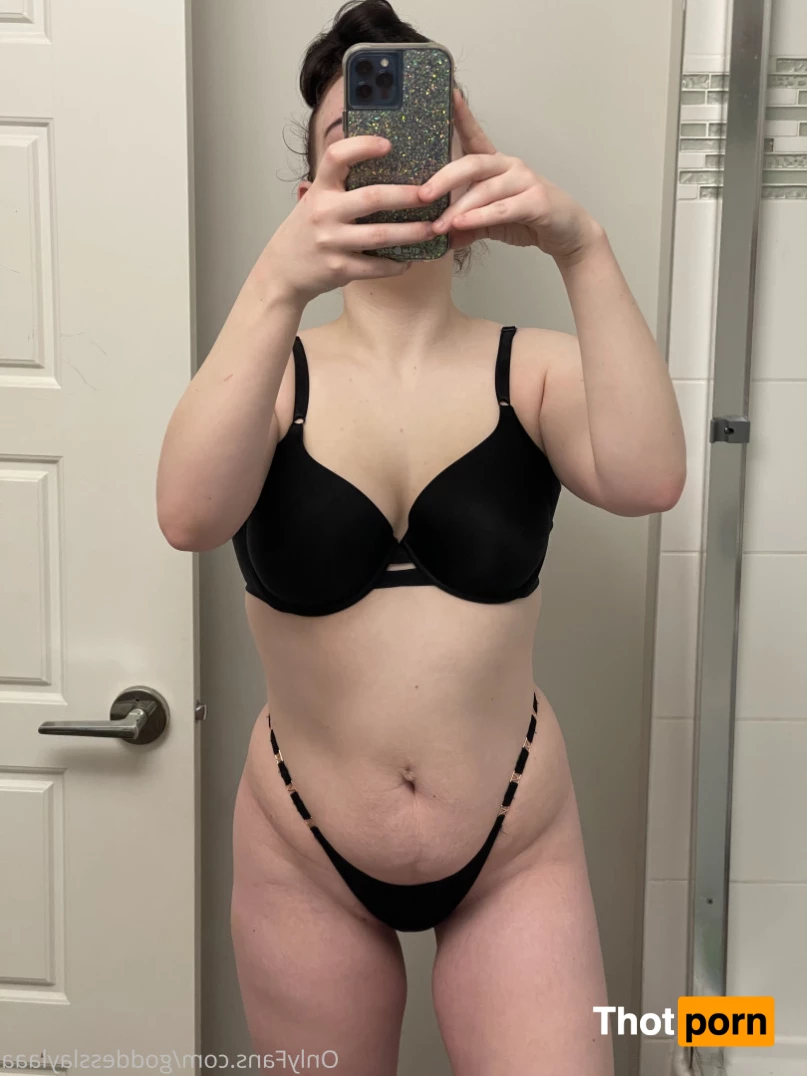 Goddess Layla🦋 5695438