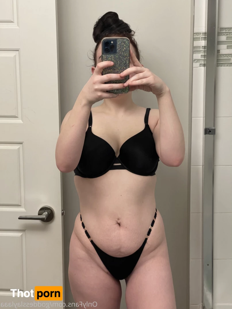 Goddess Layla🦋 5695617