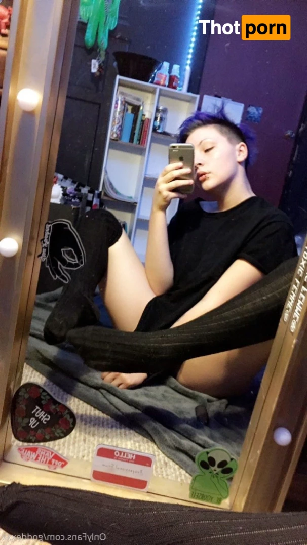 goddexox(they/them) 5611748