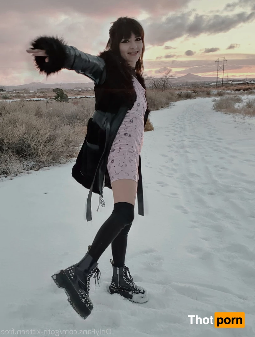 ⛓ Goth Kitteen Free ⛓ 5788242