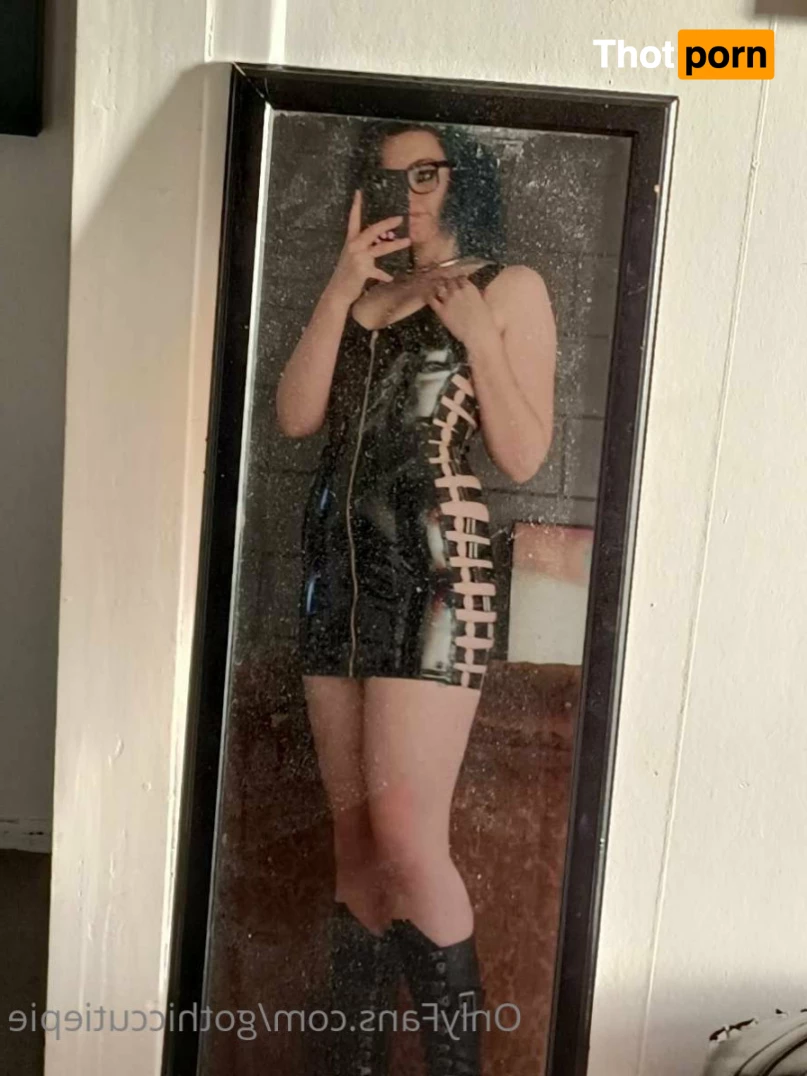 GothicLilGirl 5608530