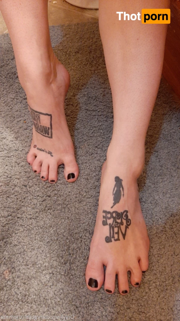 Gothic goddess 5787560