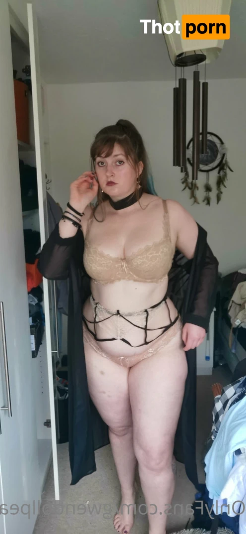 Gwendoll Peach 12705891