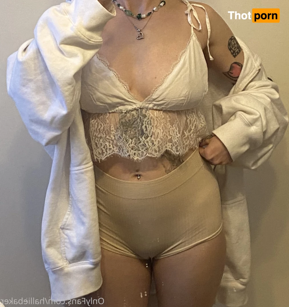 Hallie Baker 5762439