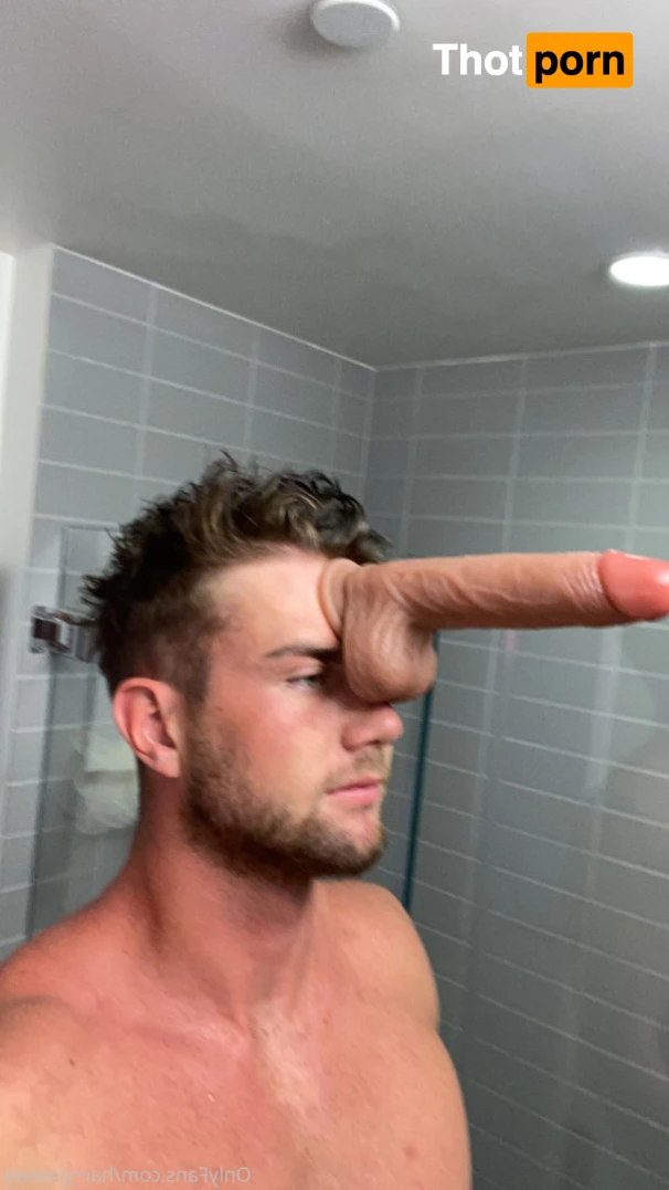 Harry Jowsey 11998095