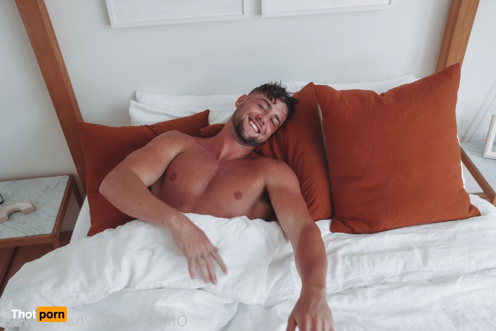 Harry Jowsey 12016624