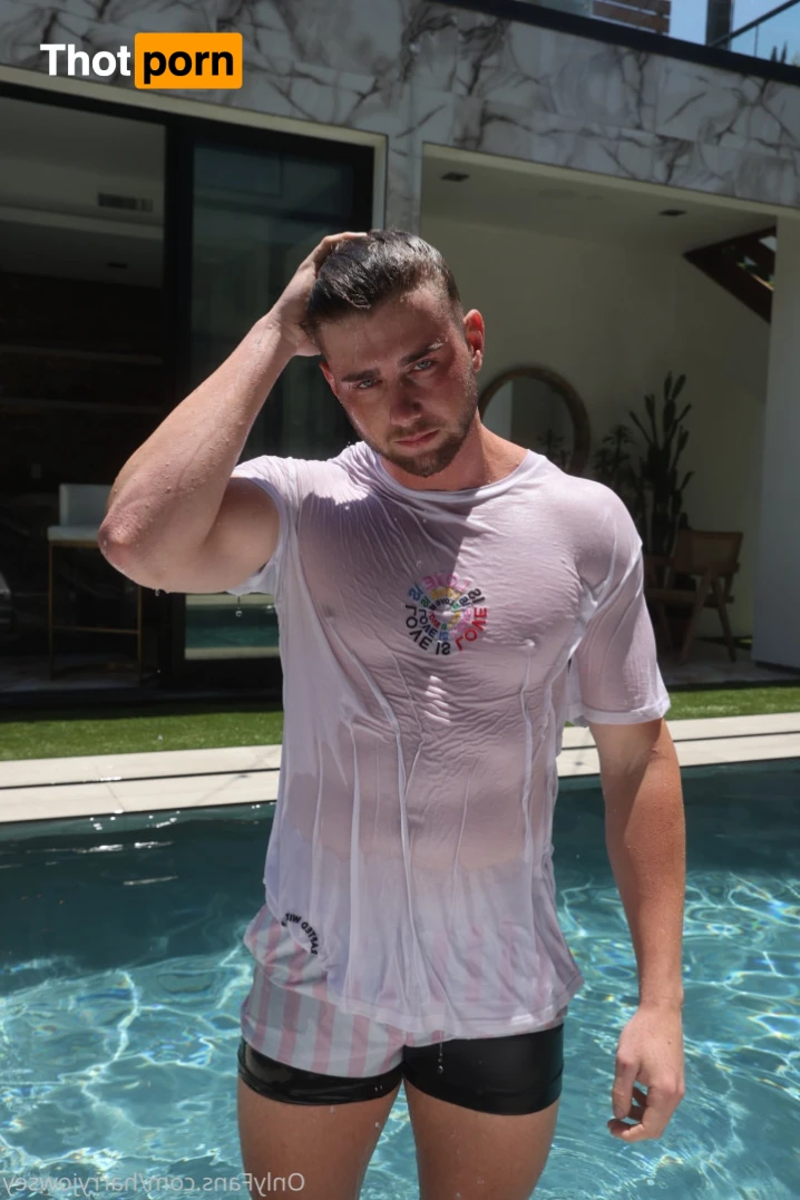 Harry Jowsey 12019744