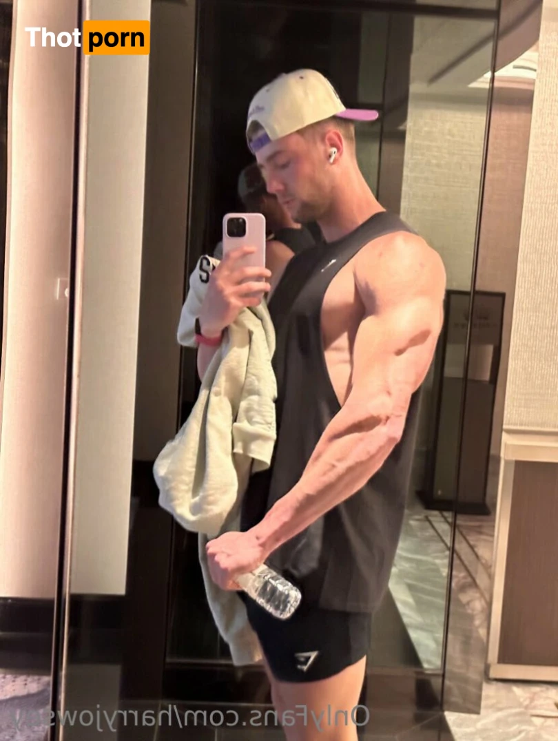 Harry Jowsey 12677532