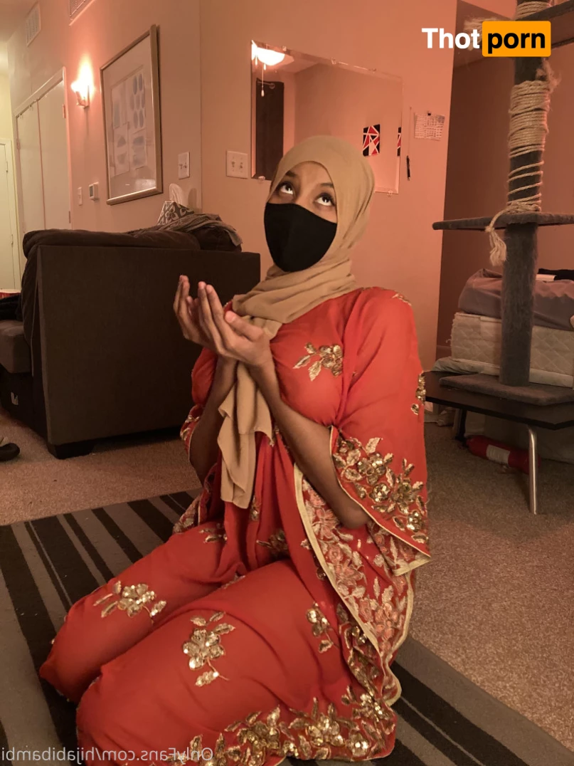 Hijabi Bambi 5595259