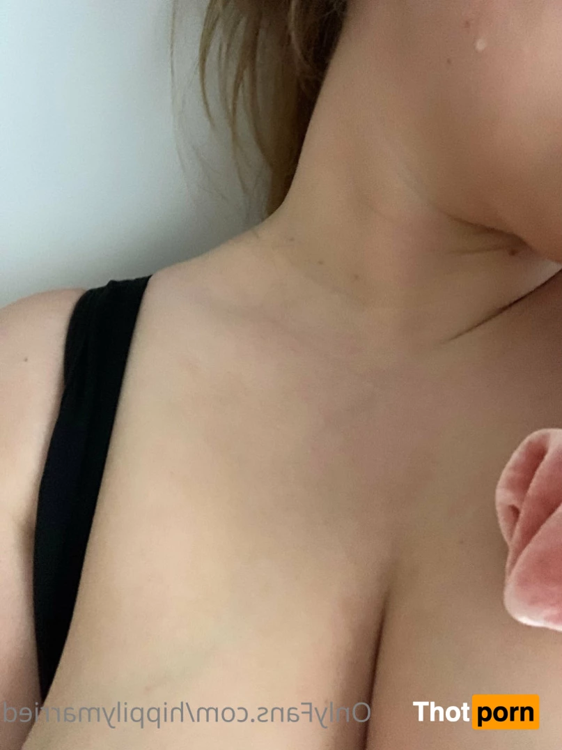 Hippily Married 5595067