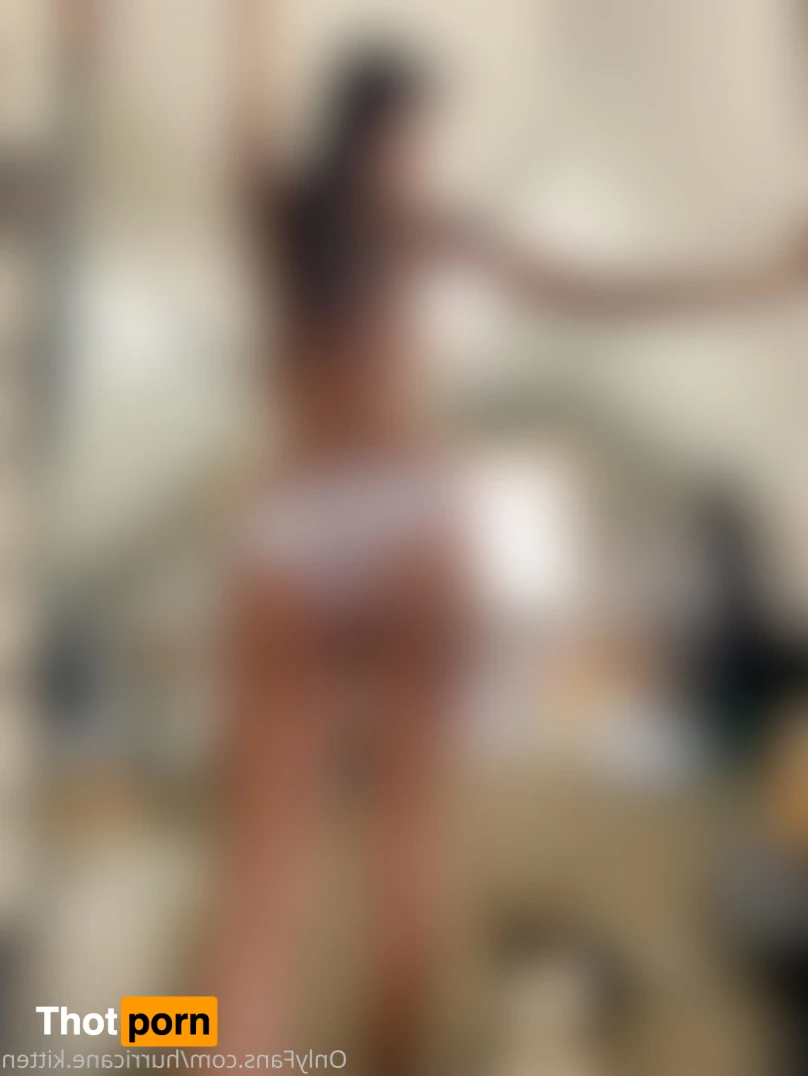 Hurricane Kitten 5752884