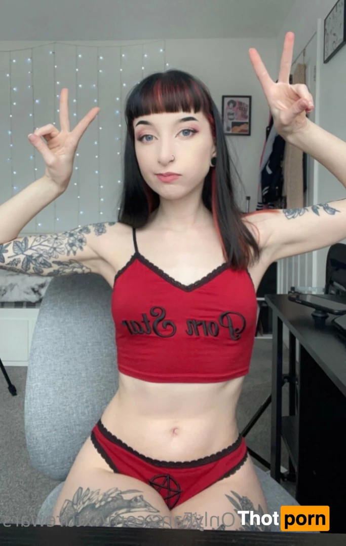 65% OFF | BIG BOOTY GOTH GF 6301944