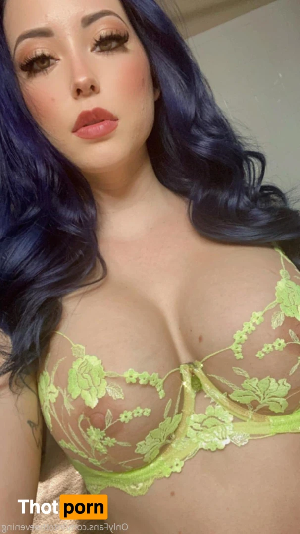 ⭐️ E V E ⭐️ M A R L O W E ⭐️ 15666920