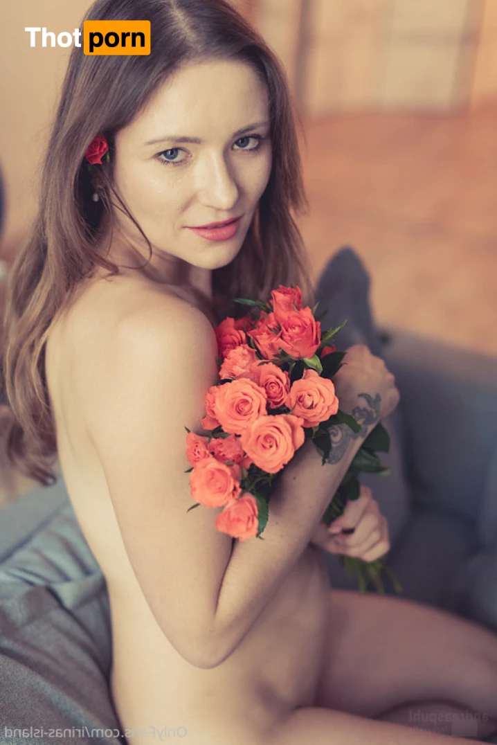 Irinas Island 5589134