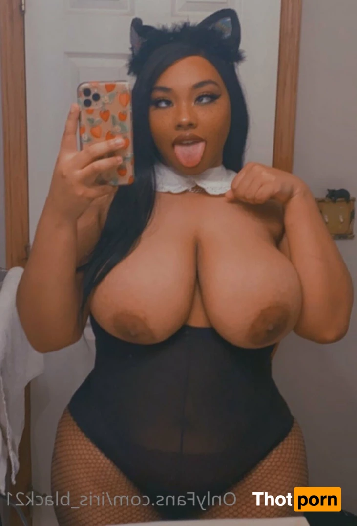 Iris black🖤 5561248