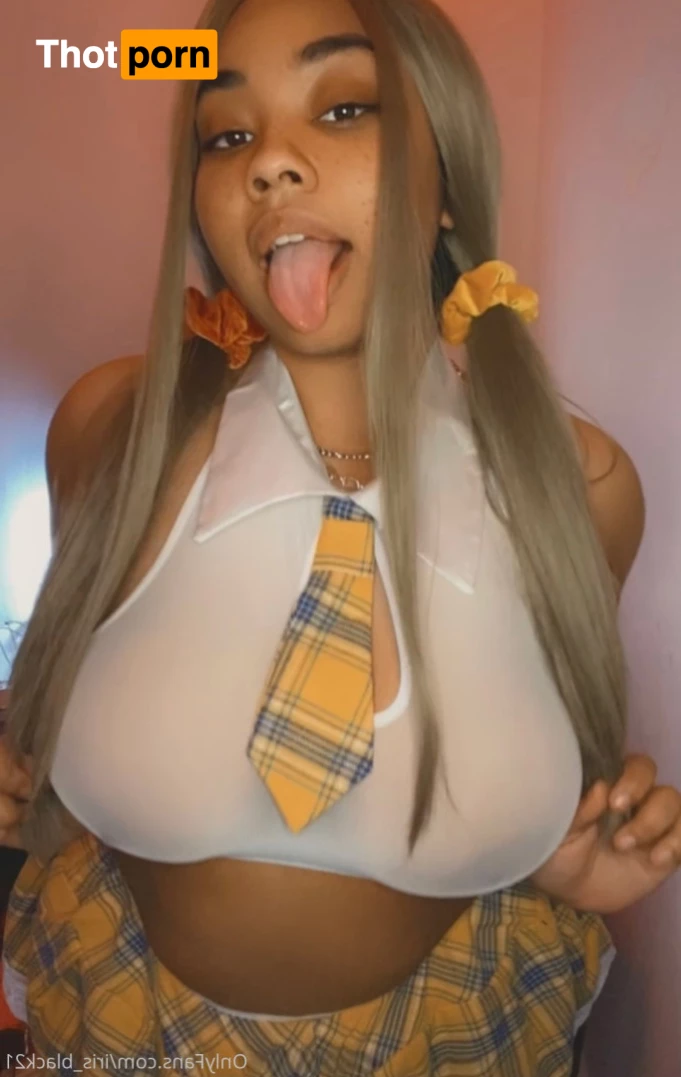 Iris black🖤 5561543