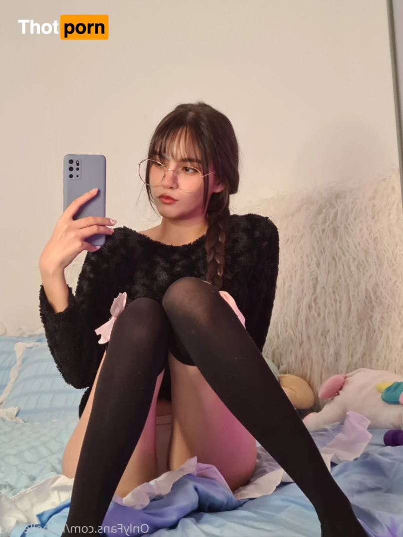 Bella 🔮 (Free) 15579536