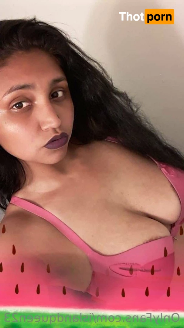 Island queen 5450957