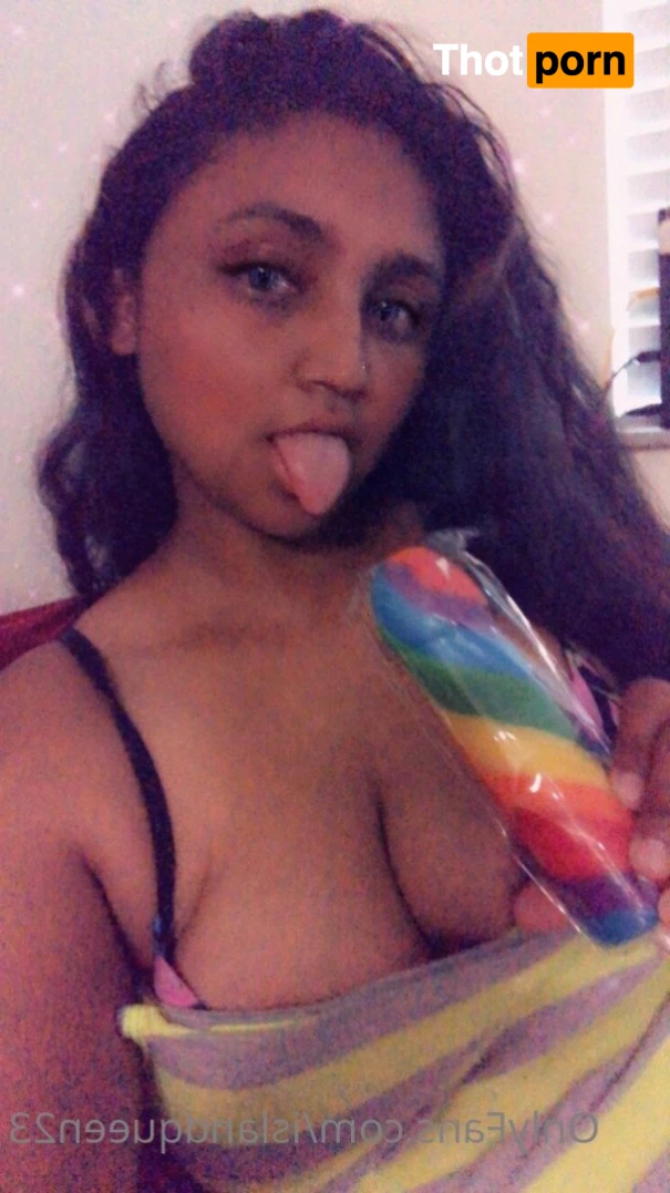 Island queen 5451065