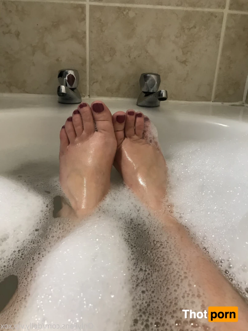 ℳ𝒾𝓈𝓈 𝒟ℴ𝓁𝓁𝓎 . 5560378