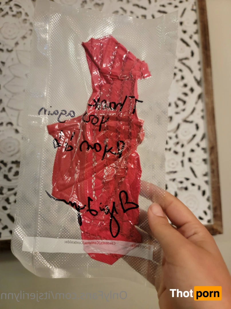 Jeri Lynn | Giant Dildo Queen 5587985