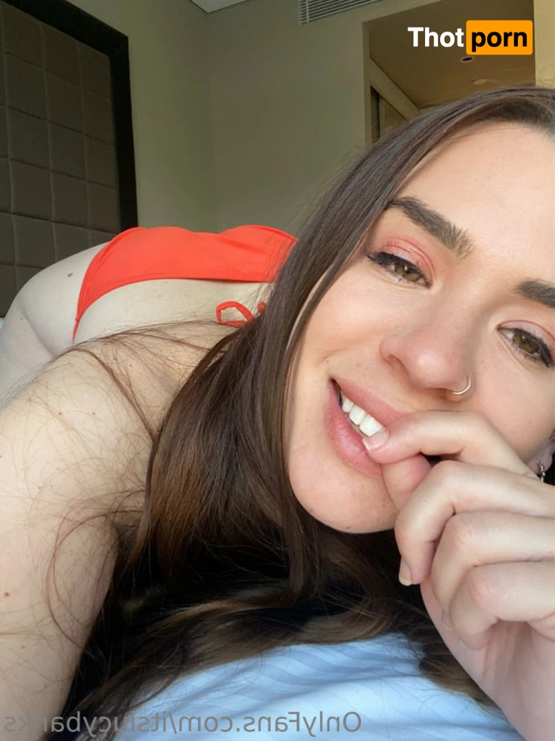 Lucy Banks // mischief maker 12516264