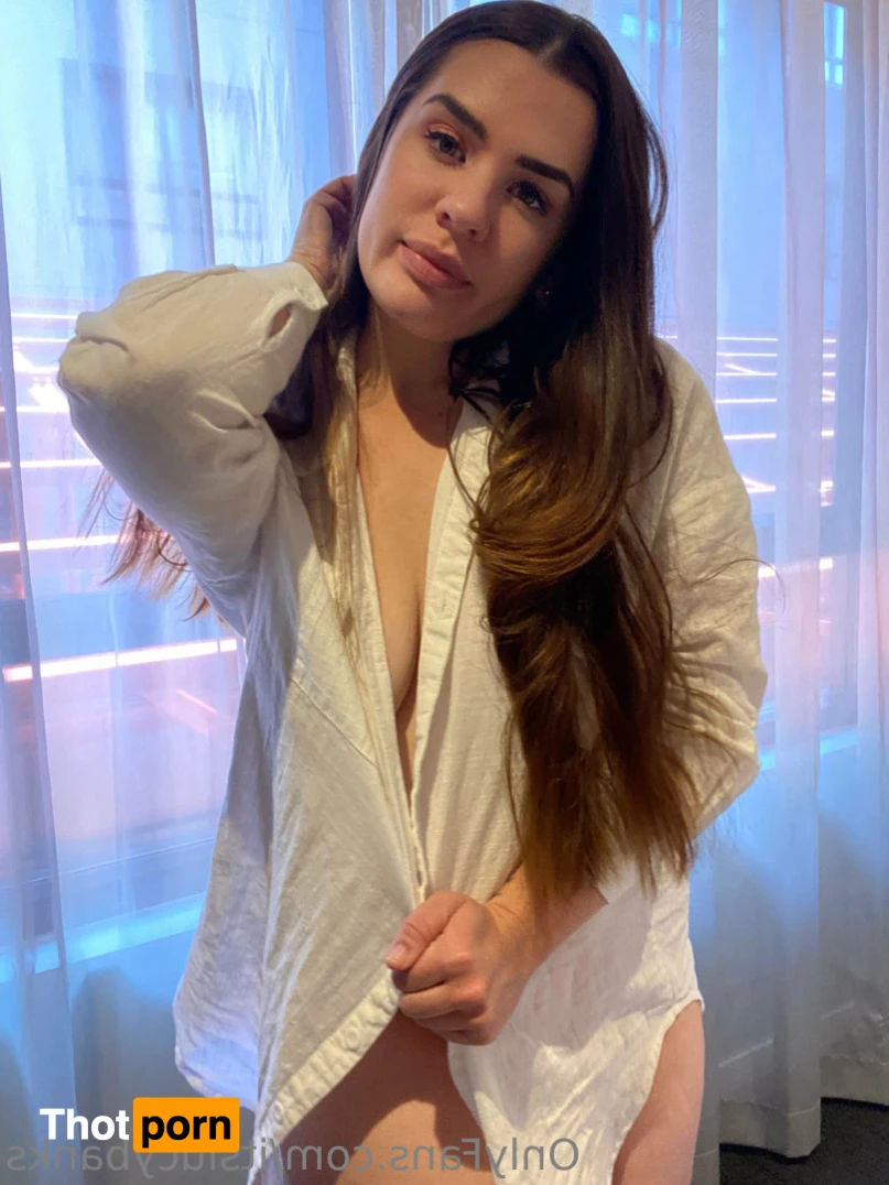 Lucy Banks // mischief maker 12516514