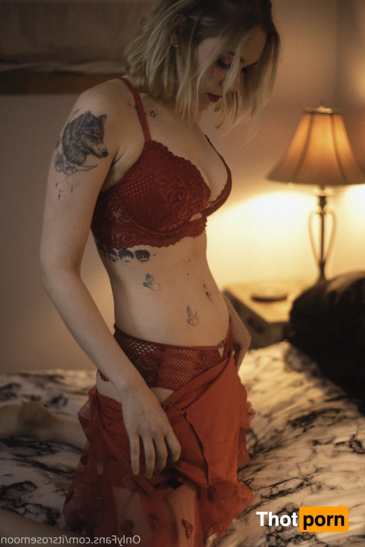 Free Rose Moon 5584876