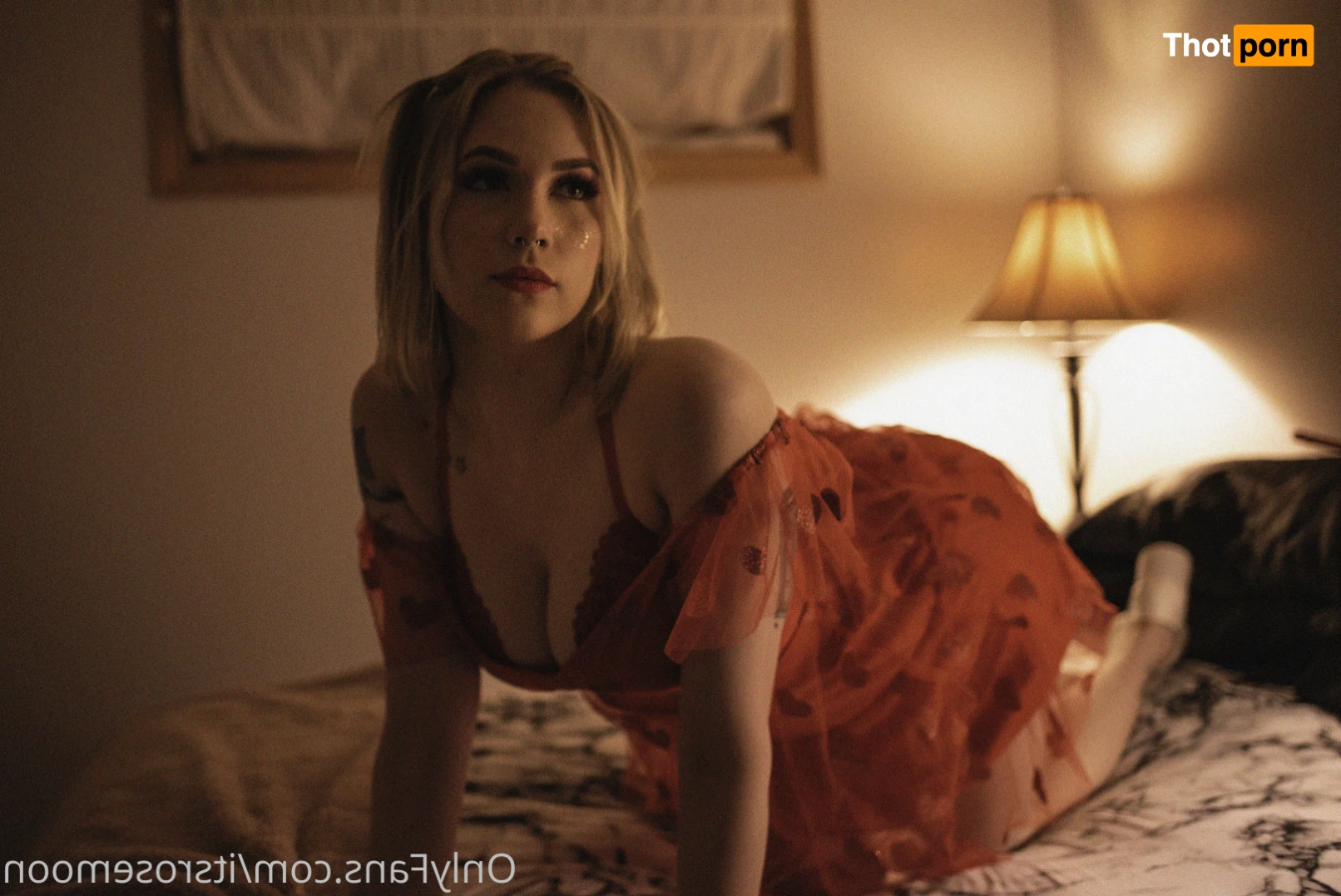 Free Rose Moon 5585032