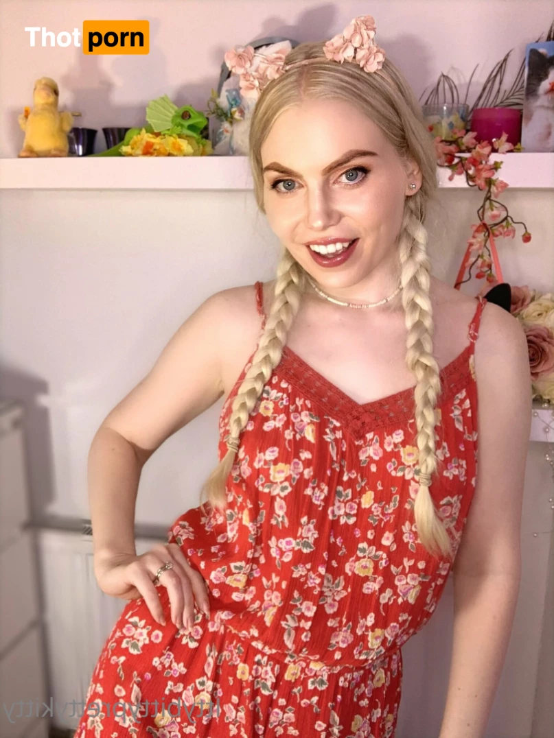 Kitty  ( Free page ) 5576139