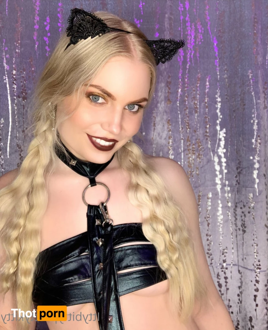 Kitty  ( Free page ) 5576316