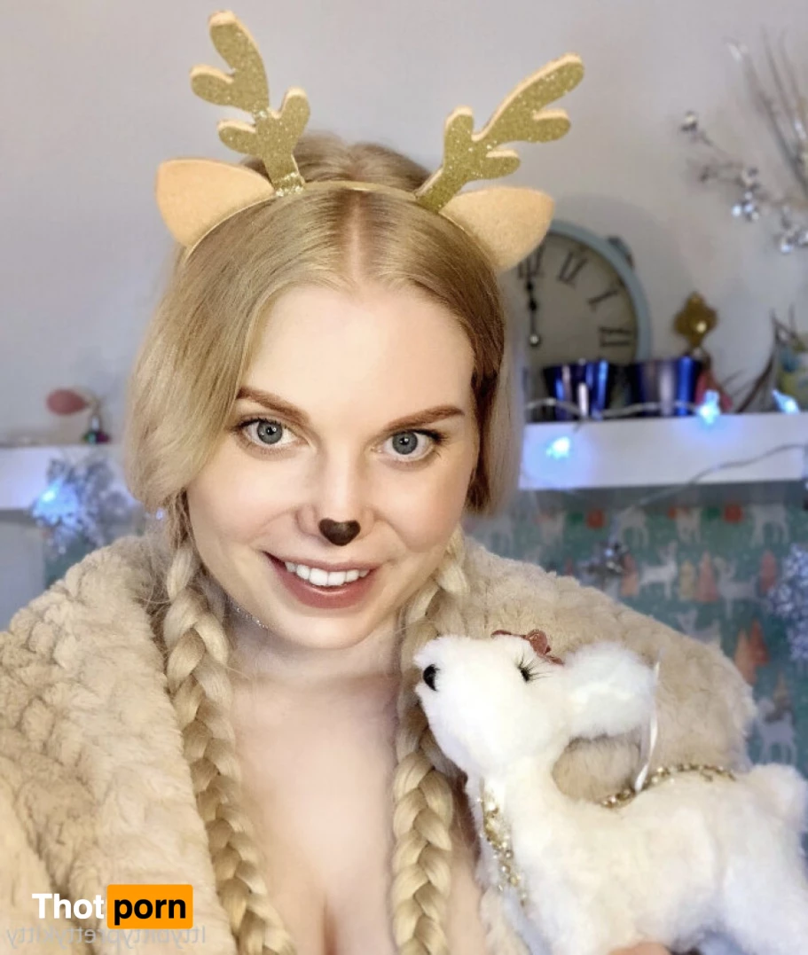 Kitty  ( Free page ) 5576348