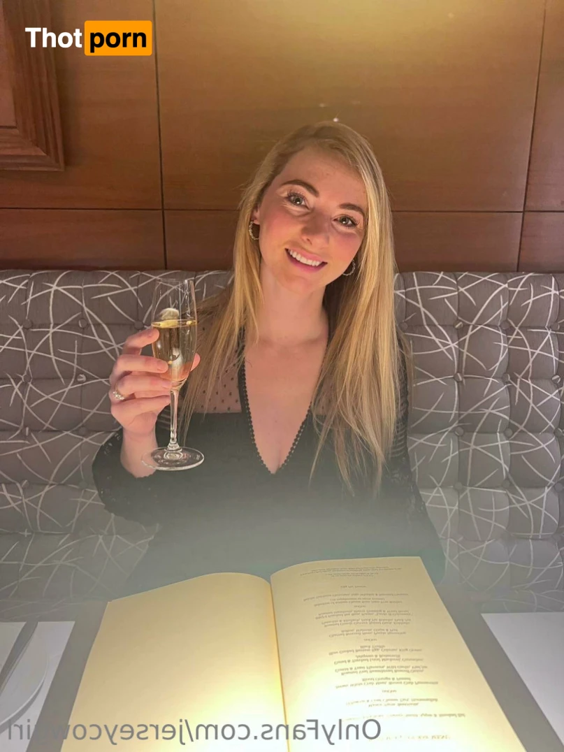 Becky Houzé 🐮 12210940