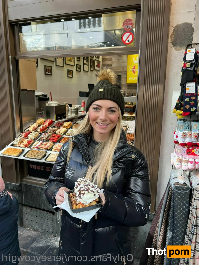 Becky Houzé 🐮 12211314