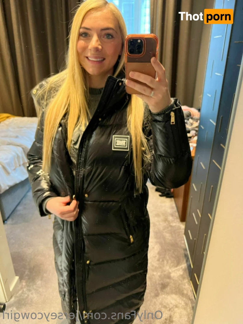 Becky Houzé 🐮 12212223